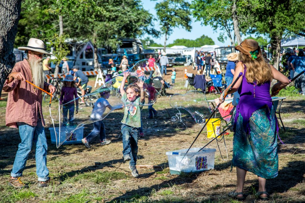 Family fun with bubbles in the Campgrounds